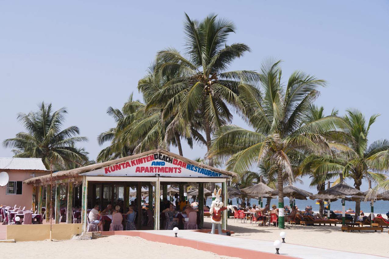 Kunta Kinteh Beach Complex Kotu Bagian luar foto