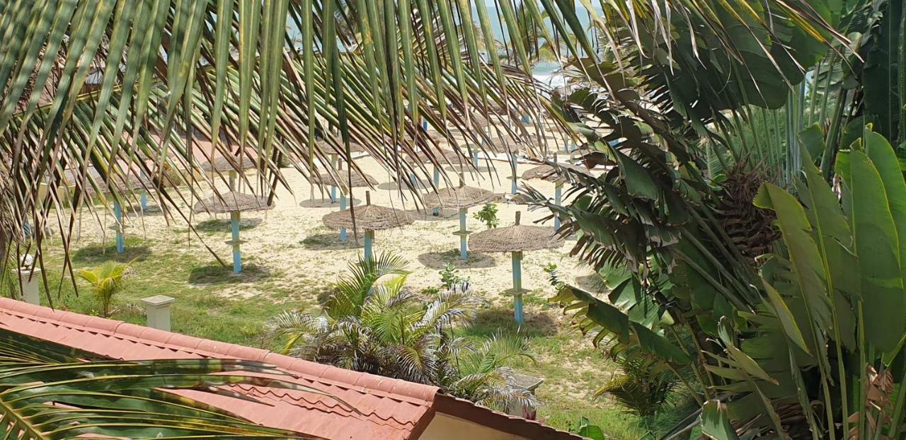 Kunta Kinteh Beach Complex Kotu Bagian luar foto